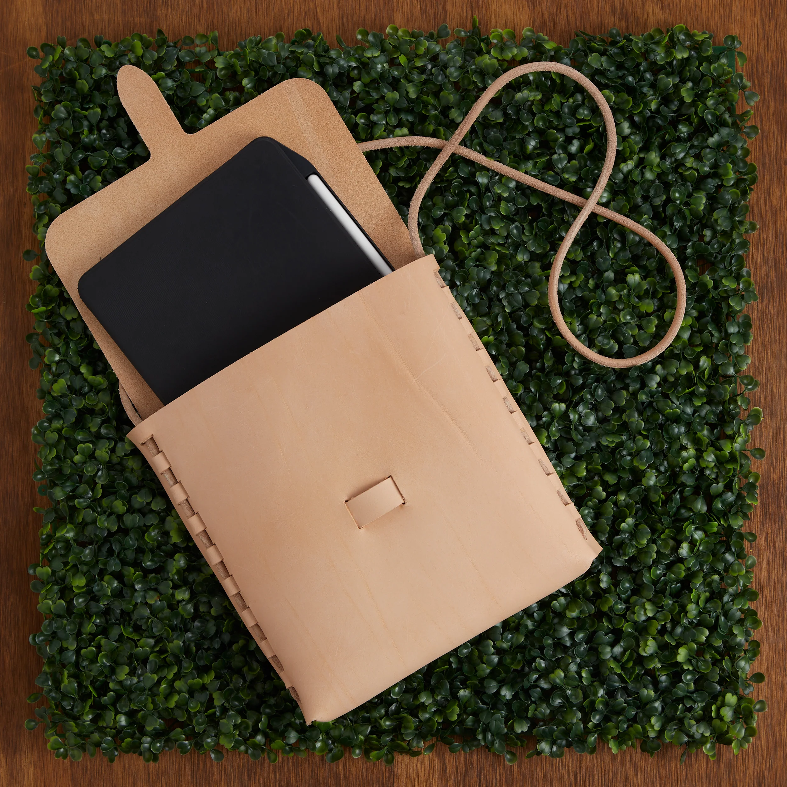 Ashmore Crossbody Kit - Image 7