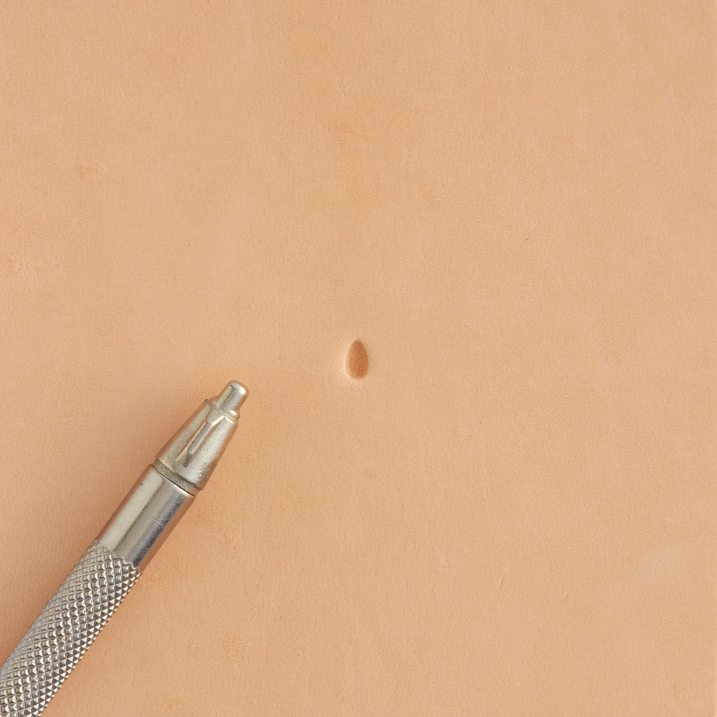 Craftool® Smooth Pear Shader Stamp - Image 5