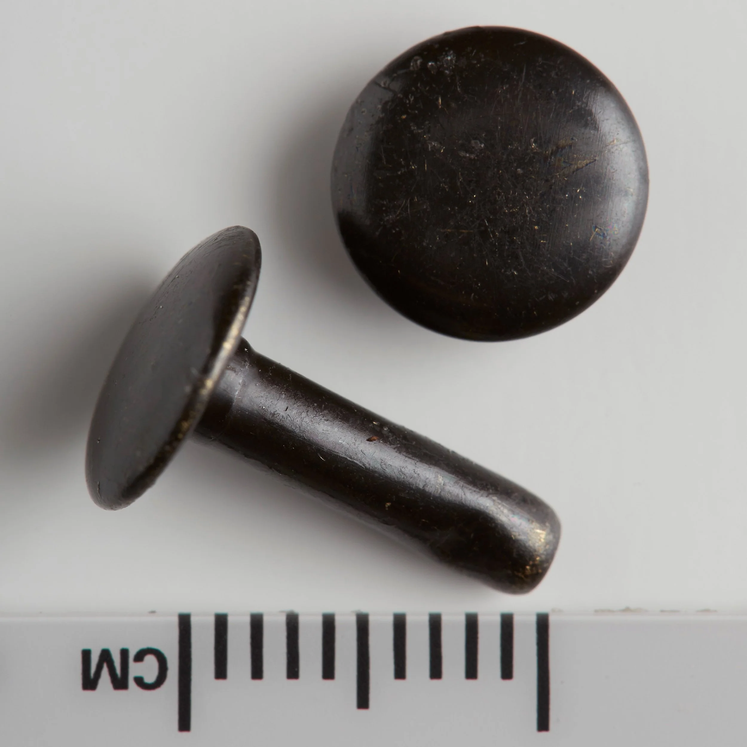 Double Cap Rivets - 1,000 Pack - Image 12