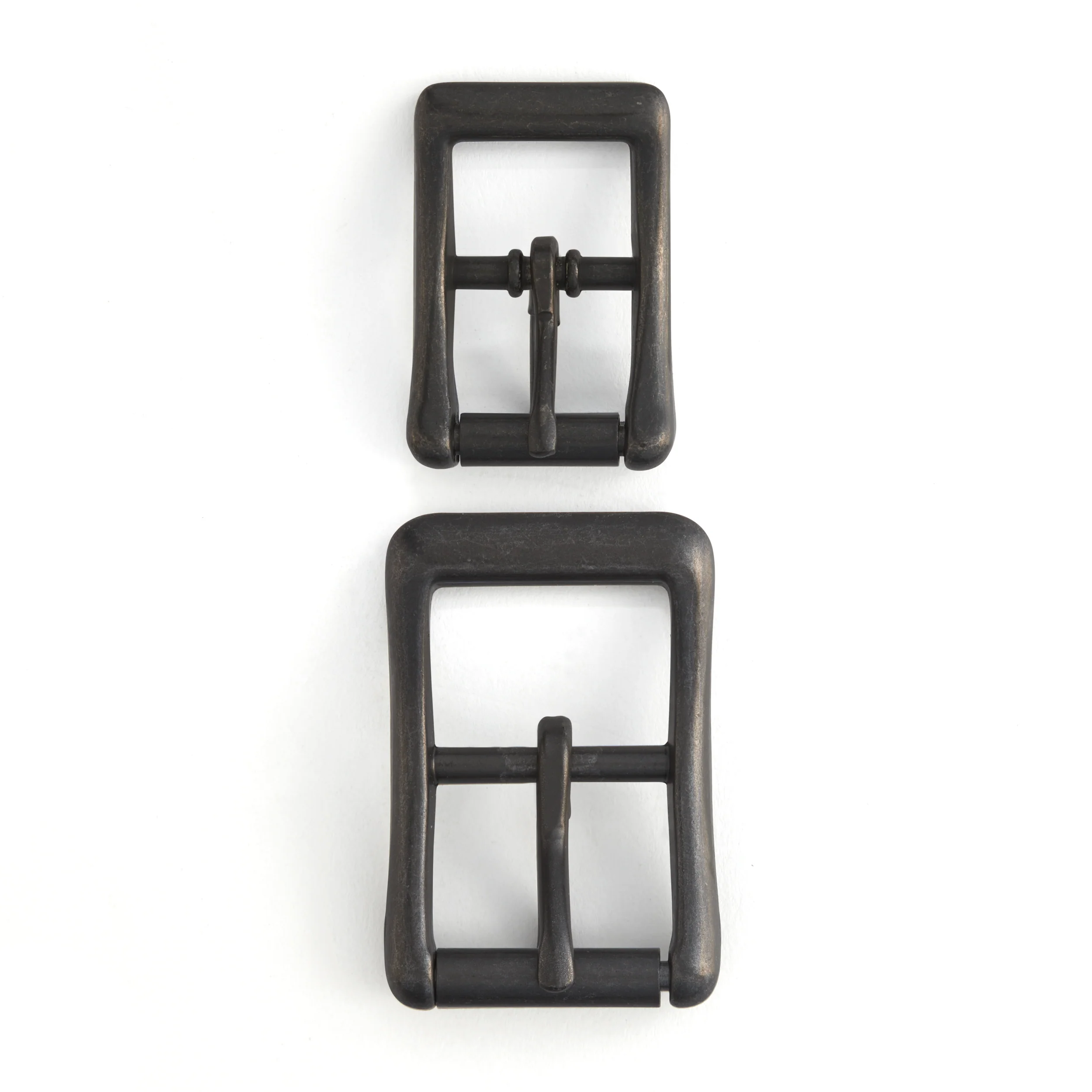 Flared Center Bar Roller Buckle - Image 2